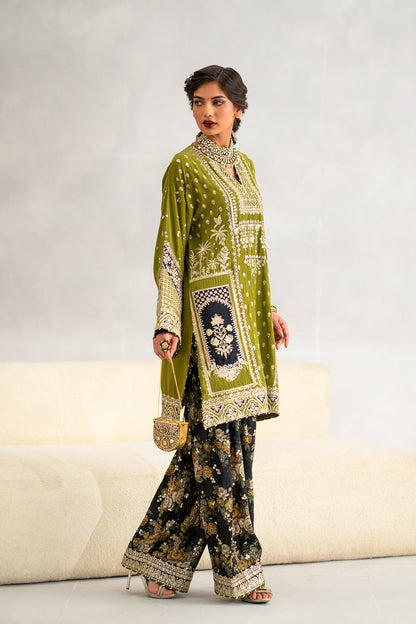 Silk Embroidered 2pc Article
