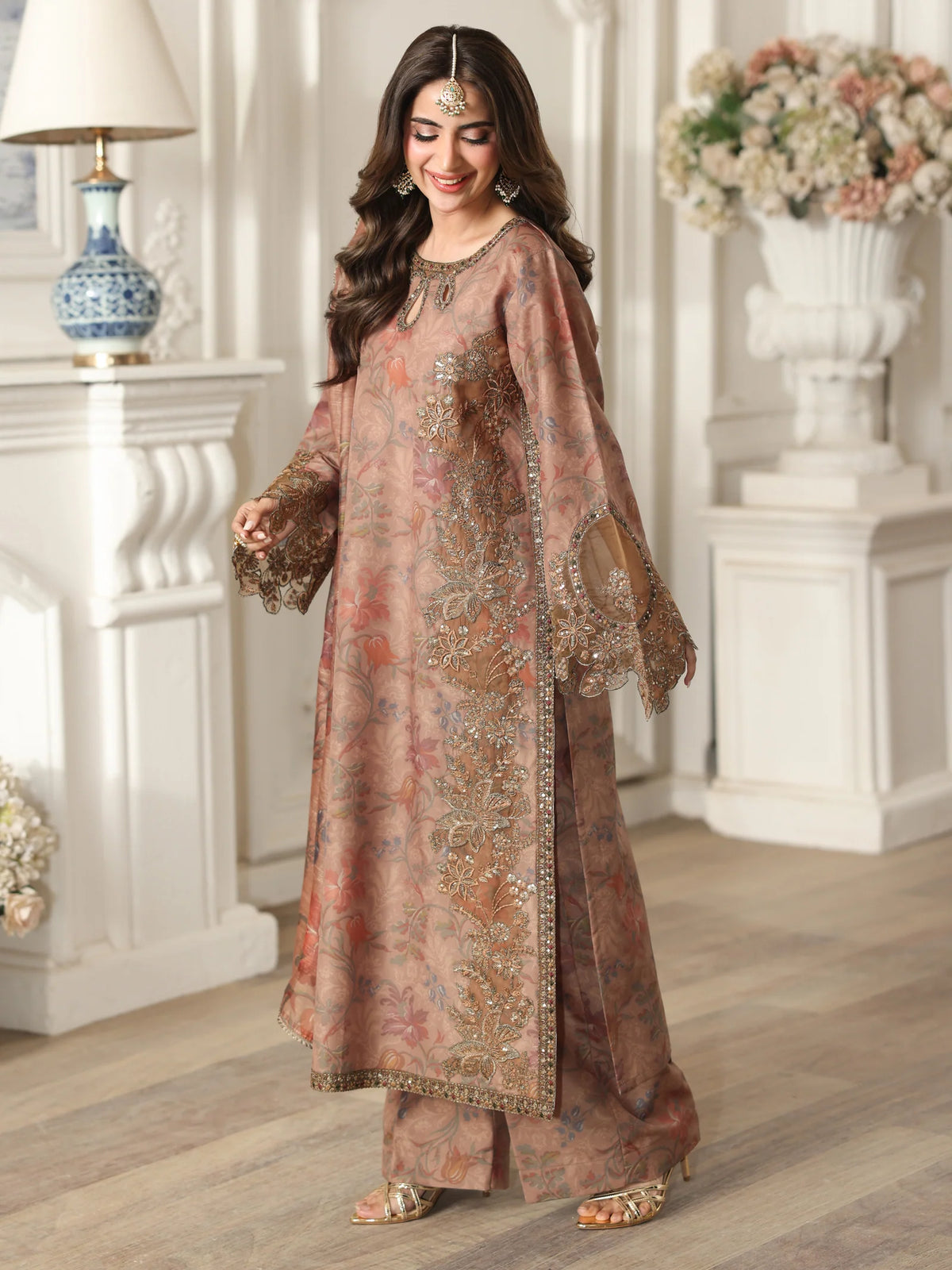 Mohagni Silk embroidered saboor aly 2pc article