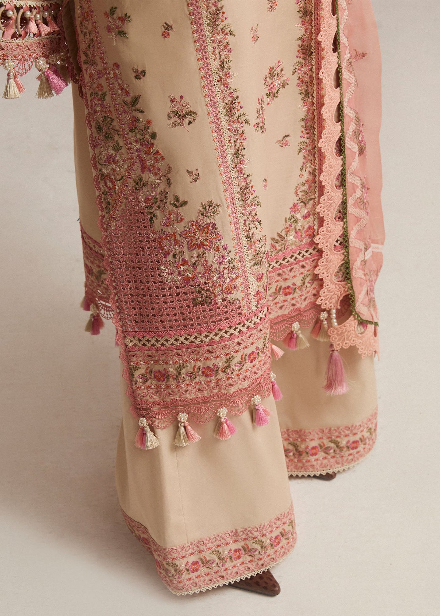 Hussain Rehar Luxury Lawn