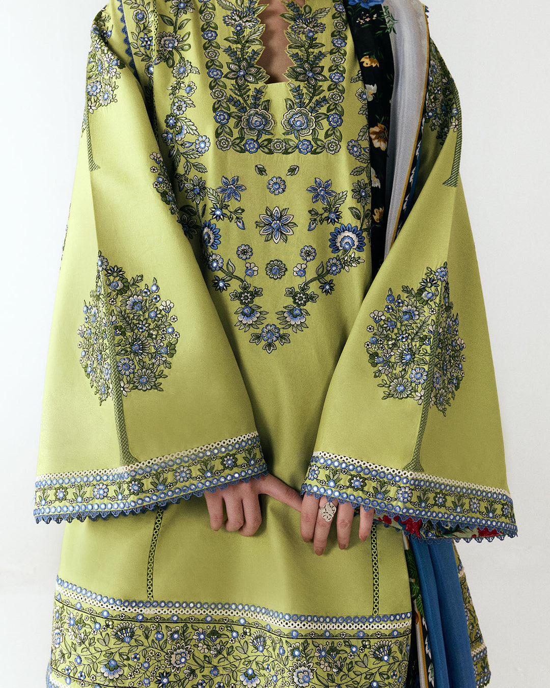 Dhanak Embroidered 3pc Article with Wool Shawl