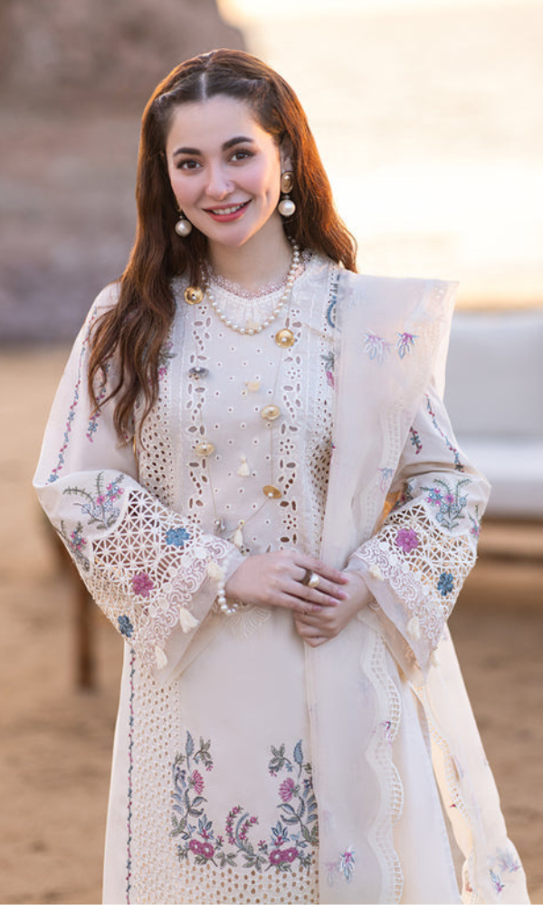 Qalamakar white Hania amir