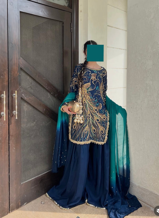 9000 Velvet Embroidered 3pc Article Peacock Design