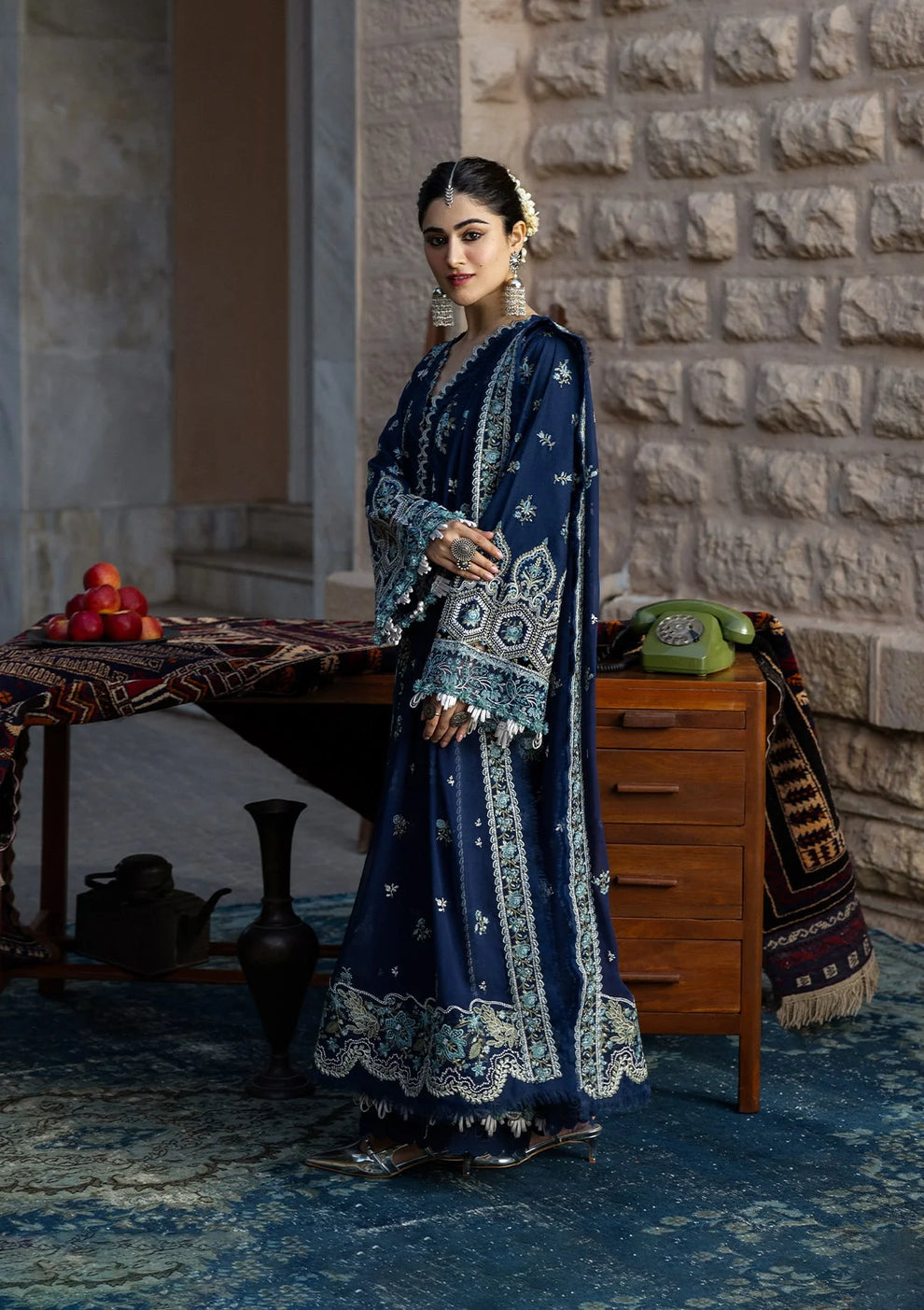 KAHF LUXURY LAWN 3 PC WITH PATCHES