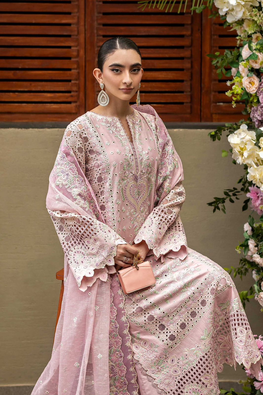 Akbar Aslam Luxury Embroidered Lawn 3pc Article