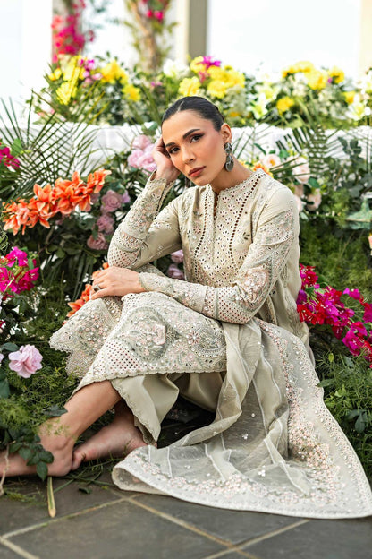 Luxury Embroidered Lawn 3pc Article