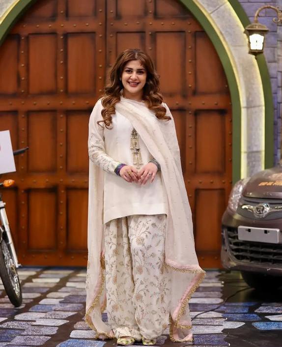 Ethnic Silk luxury 3pc Article Kubra khan D-7007