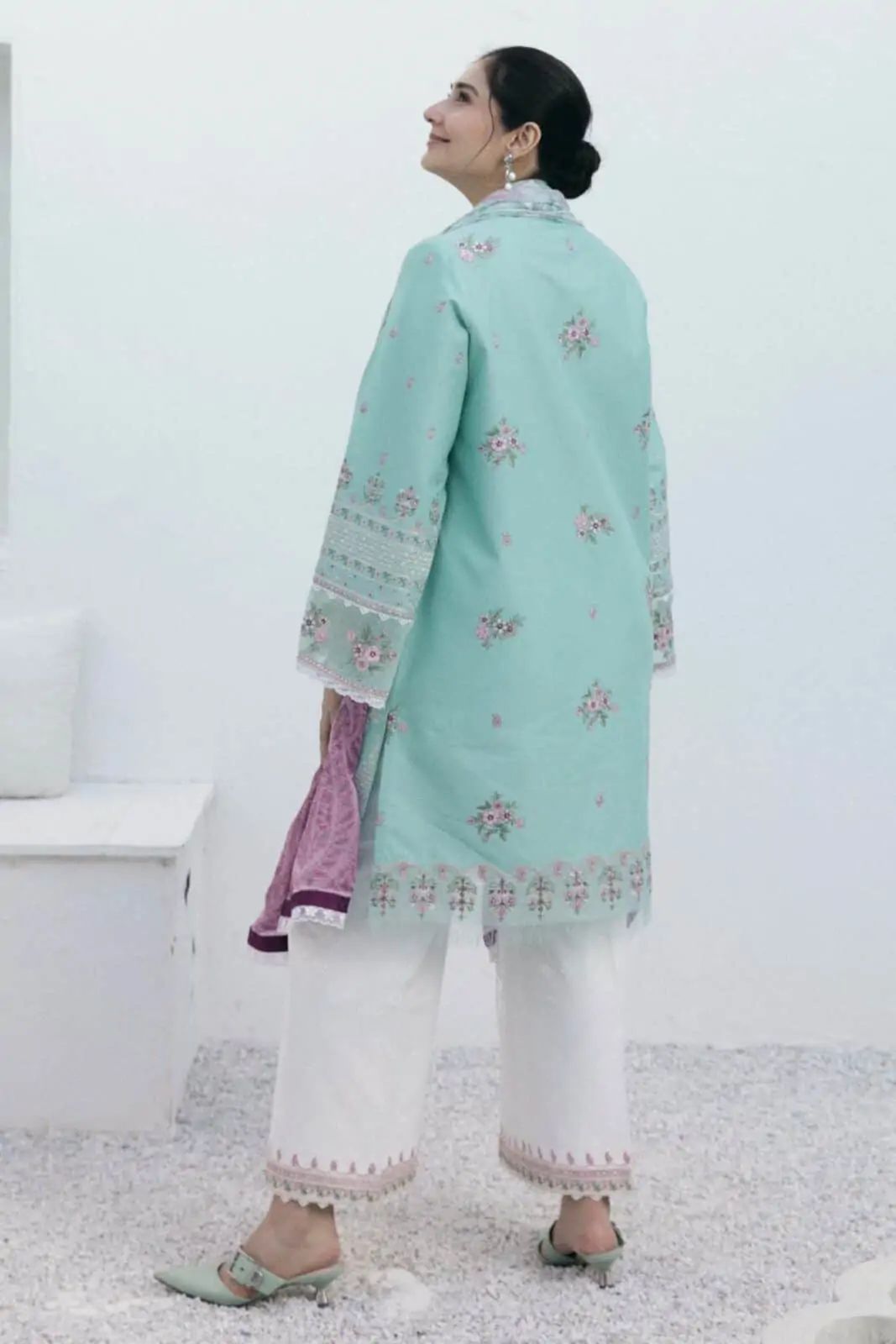 Luxury Embroidered dress Lawn 3pc