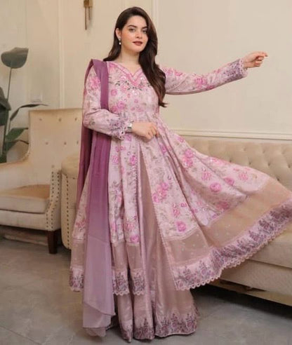 Iznik Minal Khan 3pc Lawn Article